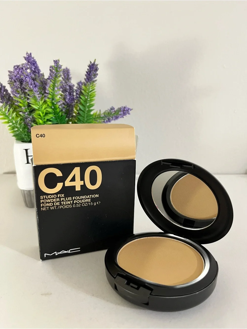 C40~ MAC Studio Fix Powder Plus Foundation, Full Size, 15g, Original Formula